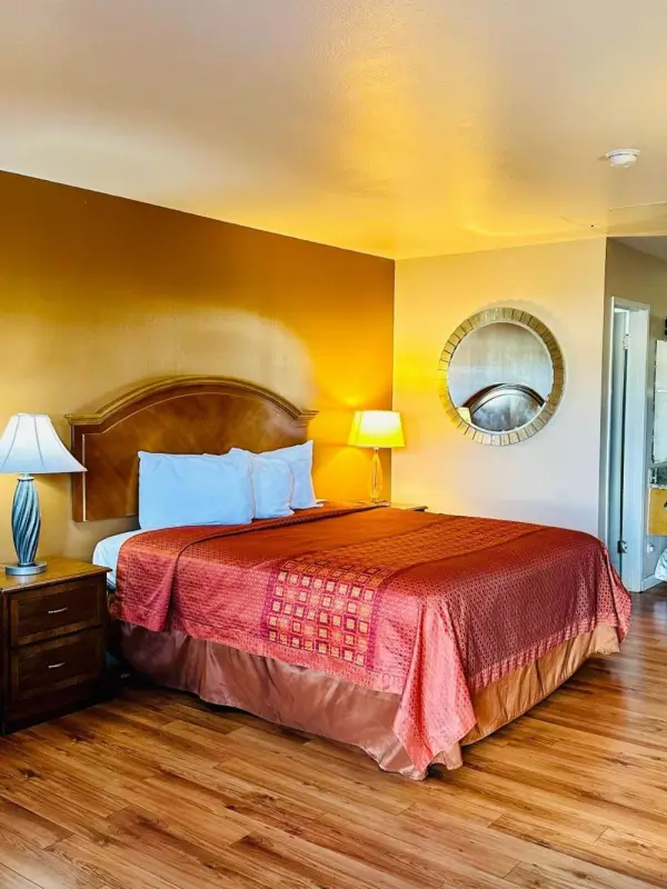 Franciscan Inn Motel 10